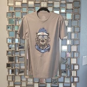 Vailshort sleeved t-shirt Wild Tribute 4 The Forests Small, grey  bear logo NWOT